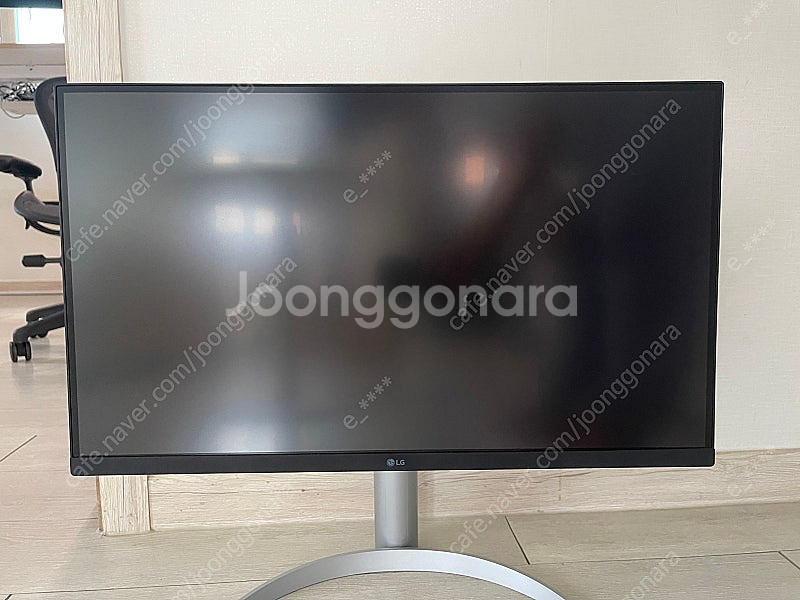 LG전자 울트라HD 27UQ850W 모니터 판매합 니다...--0