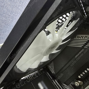 인텔 i7 13700kf / ddr5 32gb / 2tb 반본체팝니다