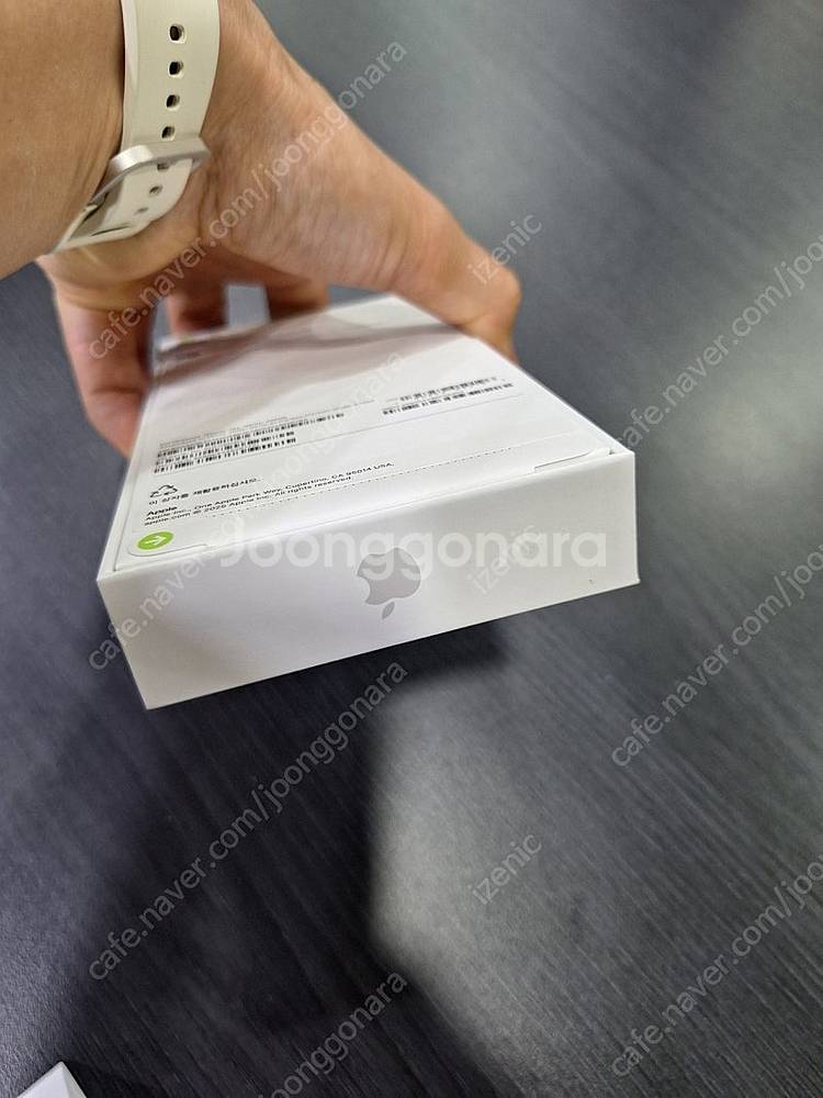 아이폰 16e 화이트 256GB 박스 미개봉 팝니다.--2