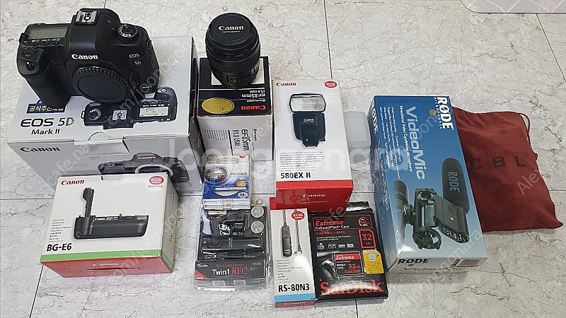 캐논 EOS 5D Mark2 풀박스(컷수 낮음)+렌즈+...--0