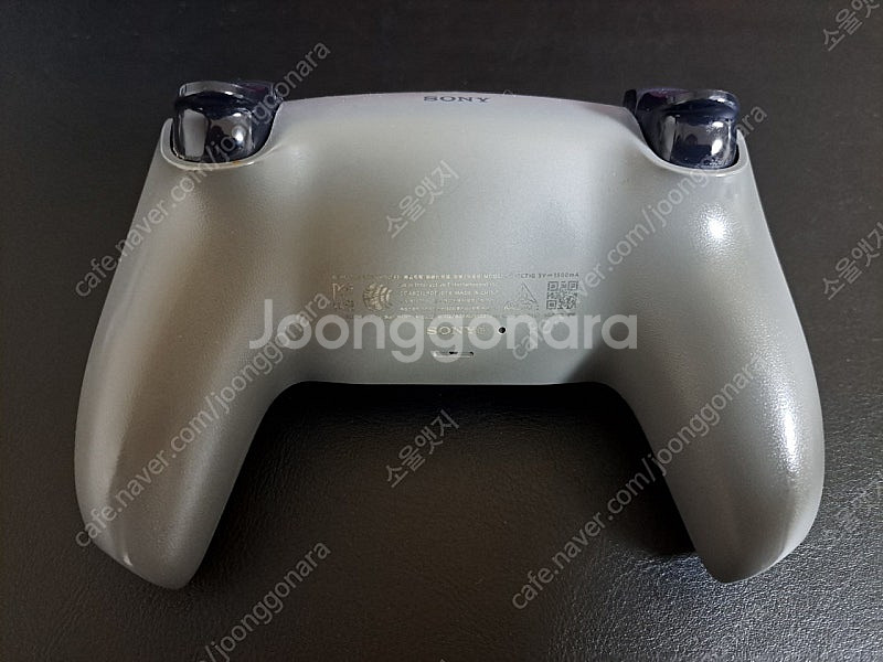 PS5 듀얼센스(택포)팝니다--2