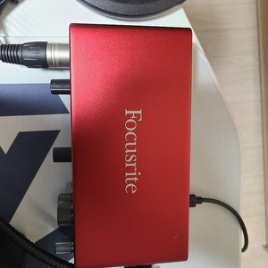 포커스라이트 스칼렛 2i2 3세대 Scarlett USB 오디오 인터페이스 홈레코딩 오인페