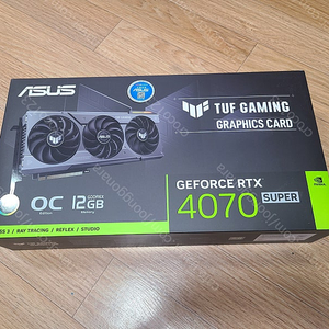 ASUS RTX 4070 SUPER TUF OC