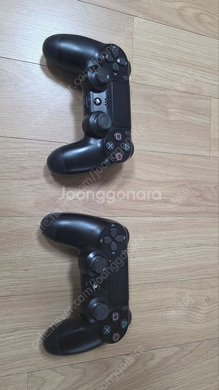 PS4 Pro 1TB 판매합니다 +게임팩 5팩 일괄팝니...--5
