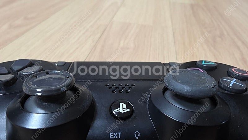 PS4 Pro 1TB 판매합니다 +게임팩 5팩 일괄팝니...--6