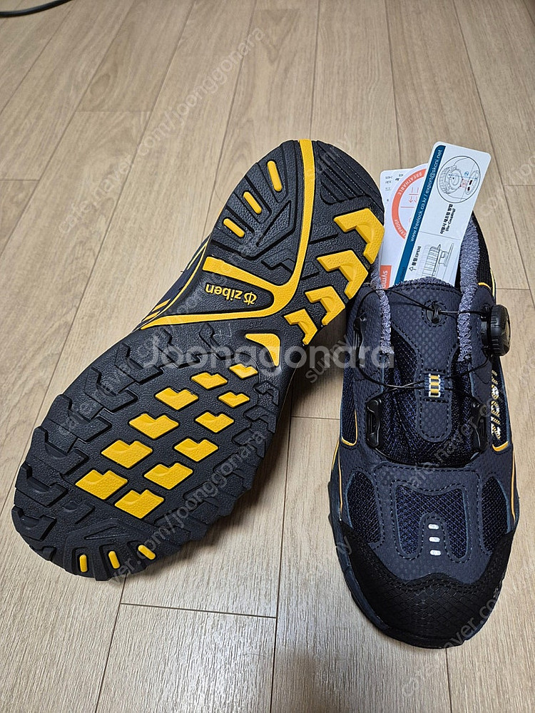 지벤 안전화 zb163n 275사이즈 새상품 팔아요--1