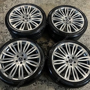 [판매]벤츠 w222 s560 마이바흐 20인치 휠타이어