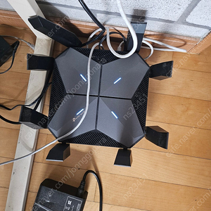 TP-Link Archer AXE16000 무선 공유기 판매합니다