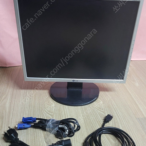 LG 플래트론 19인치 LCD모니터(L1953T)