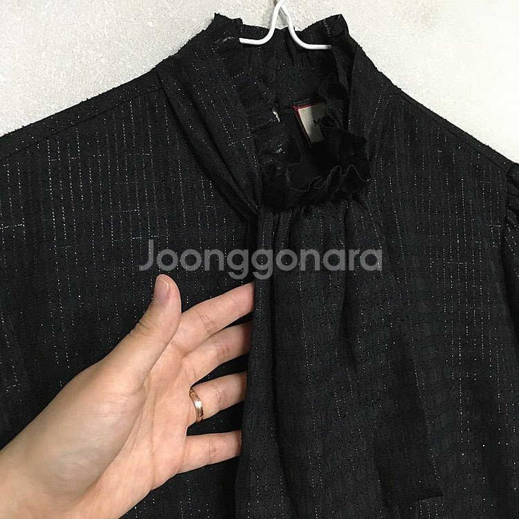 21 모조에스핀 글리터 타이넥 블라우스 66 / 랑방 ...--2