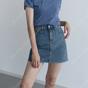 라운지401 데님스커트 청치마 미듐. 일트더로랑더마농오큐페라룸원로그 드오브 문트 바이베이지 아리마
