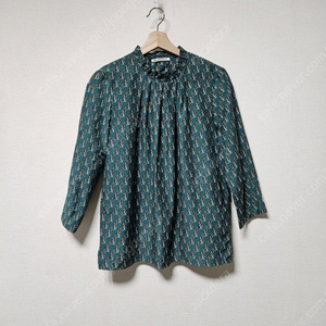 빈폴 bean pole 패턴 블라우스 95사이즈