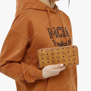MCM엠씨엠 장지갑 비세토스 Original Zipped Wallet Large
