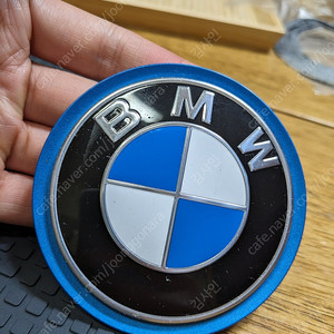 BMW i4 G26 순정 엠블럼 이것저것 판매