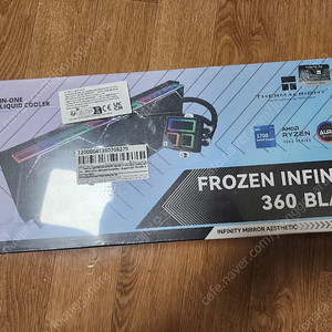 써멀라이트 Frozen infinity 360 수냉쿨러 판매합니다.