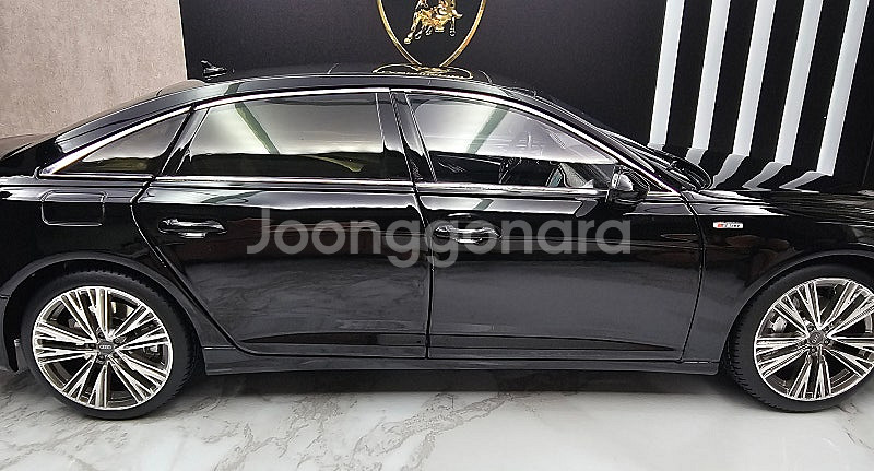 1:18 다이캐스트 cm 아우디 a6 대파품--3