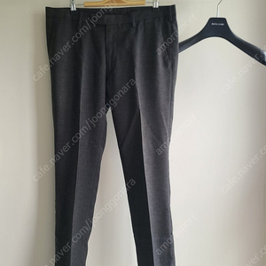남성 유니클로 봄여름 정장바지 폴리에스터 팬츠 차콜 (허리둘레 85cm)