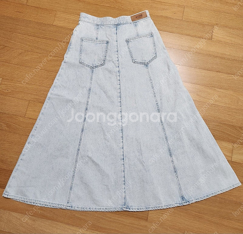 아떼 바네사 부루노 스커트 판매합니다 36size--1