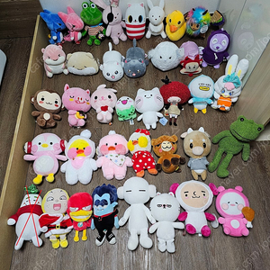 캐치 티니핑, 냐한 남자, 애니팡, 빵빵덕, 러버덕, 아라찌, 두돌스, 딩가, 우비소년, 무대리, 오키, 마린블루스 등 인형 판매(미사용)