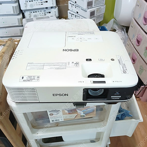 엡손wuxga빔프로젝터 eb-2250 eb-2255u