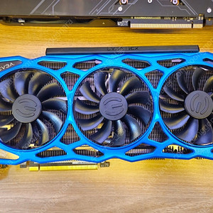 GTX 1080TI STRIX / EVGA 팝니다.