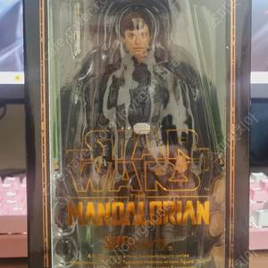 S.H.Figuarts 스타워즈 더 만달로리안 루크 스카이워커
