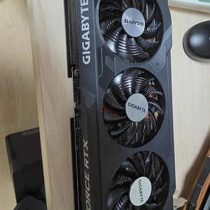 지포스 RTX 4070 Ti SUPER WINDFORCE OC D6X 16GB 팝니다.