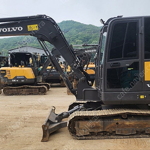 중고굴삭기 볼보 EC60EP 2022년 10월식 3,400시간 가동, 코집-회라 장착, 경북 고령소재 010-3563-6002