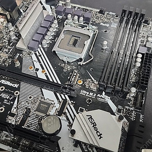 Asrock B365M Pro4-f 메인보드 판매합니다.