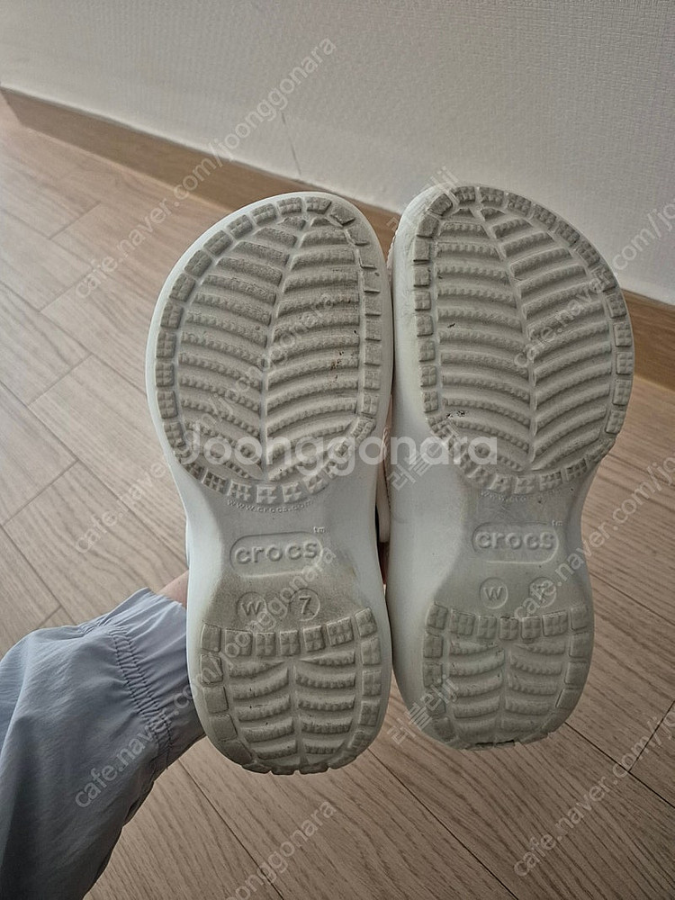 크록스 클래식 플랫폼 240 w7--2