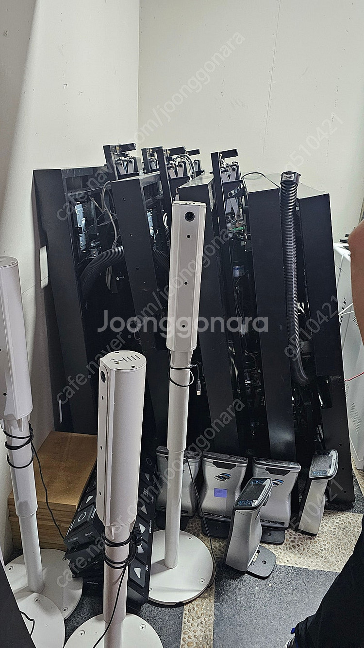 (가격인하)GC QUAD스크린 골프 장비 매도 합니다(...--9