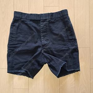 톰브라운 네이비반바지