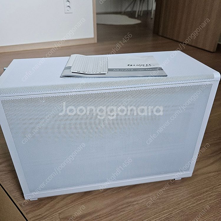리안리 A3-MATX 화이트 케이스 팝니다.(우드x)--0