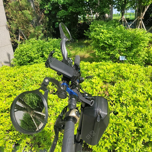 나노휠 전동킥보드 NQ-AIR 1000W 전동킥보드 깨끗하고 400키로때 탄 제품 처분합니다.