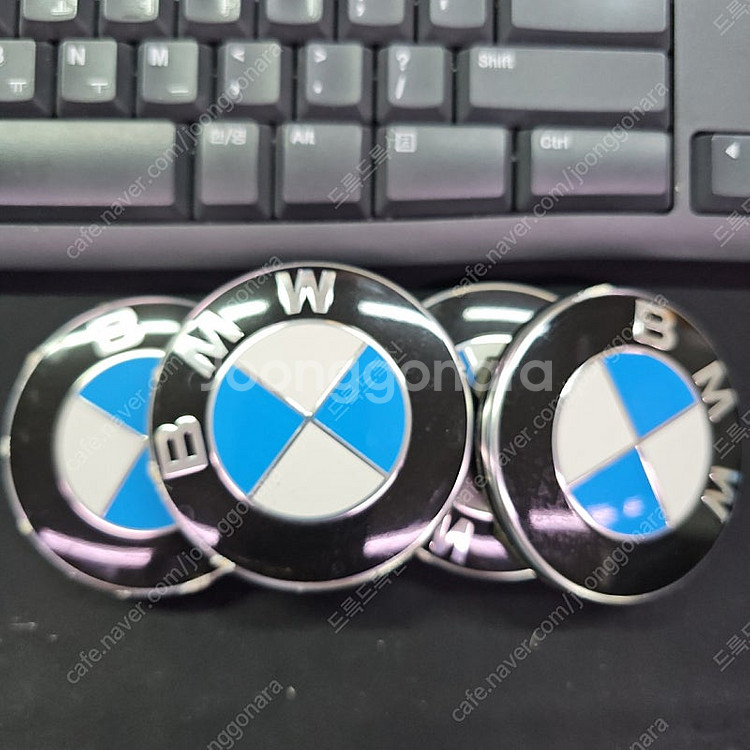 bmw 320d 탈거한 휠캡--1