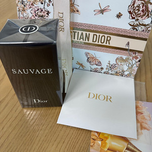 디올 소바쥬 오 드 뚜왈렛 새상품 60ml