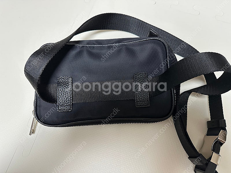 봉긋 페블벨트백 블랙--1