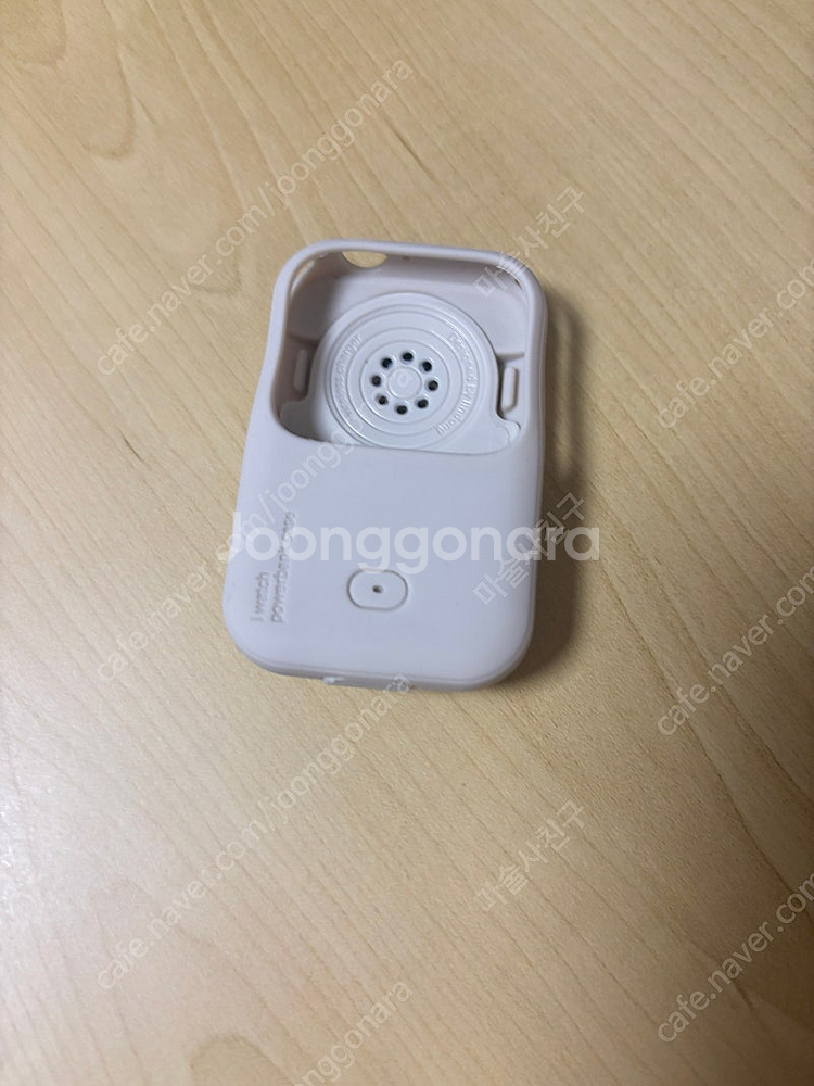 애플워치 6 + 시계줄 충전기 = 8만원--1
