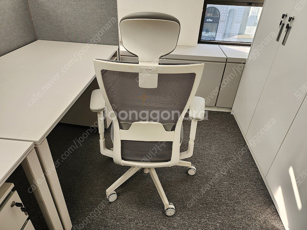 [판매] A급 시디즈의자 TXB520HLDA 에어화이트...--1