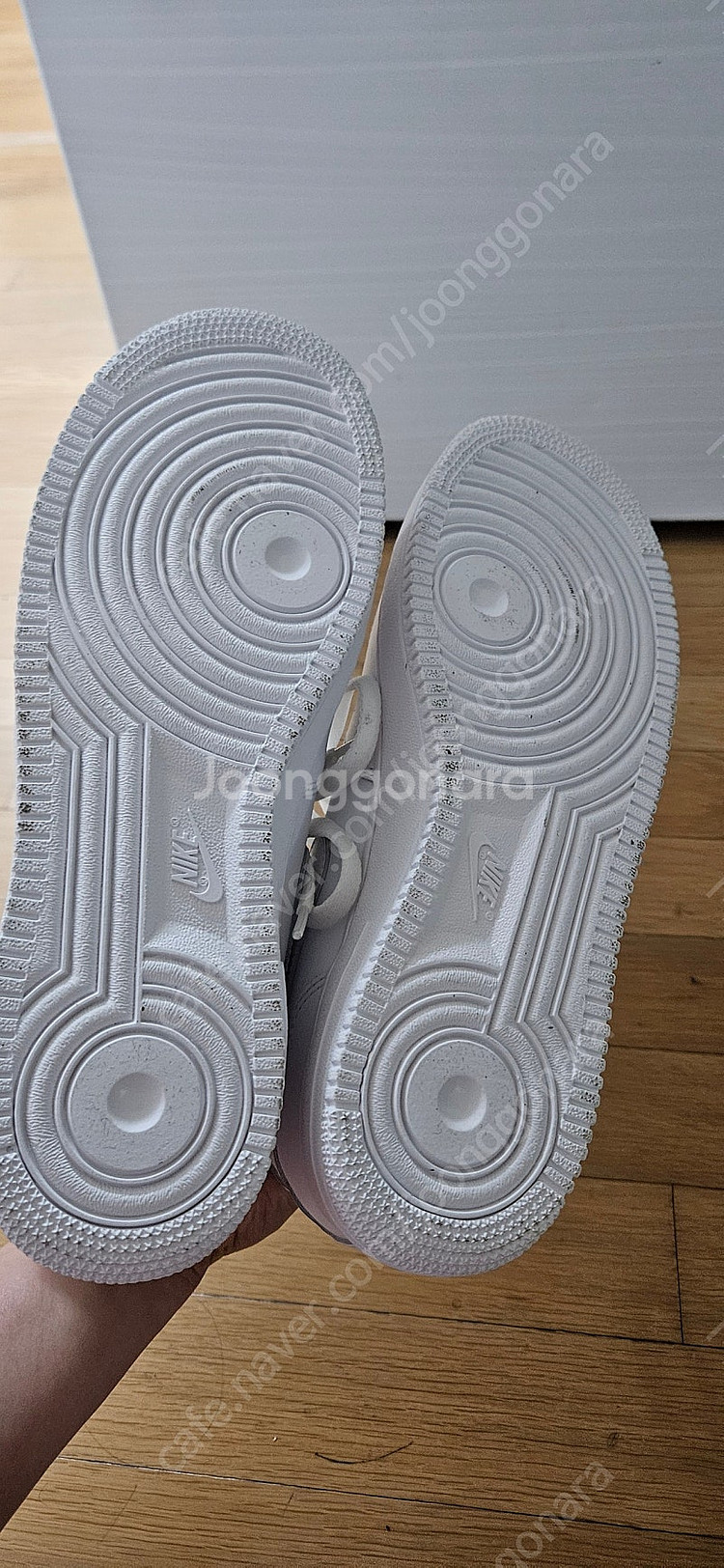 나이키 에어포스 1 미드 '07 화이트(280)--6