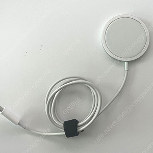 정품 애플 MagSafe 2세대 충전기 // 앤커 애플워치 충전기 // 주연테크 캐리밥 120W 충전기 // 앤커 A2013Q17 파워포트+ 퀵차지 3.0 USB 충전 어댑터 //