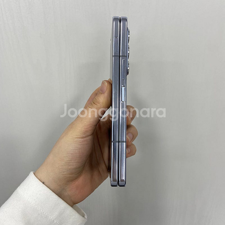 81519 갤럭시Z폴드5 512기가 블루 공기계 팝니다...--7