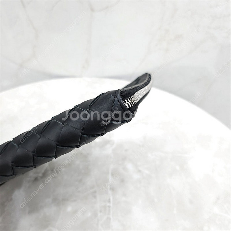 [럭스유] 보테가베네타 블랙 인트레치아토 클러치 라지--4