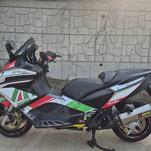 아프릴리아SRV850팝니다
