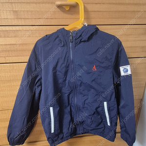 빈폴 바람막이 130 택포 20000원