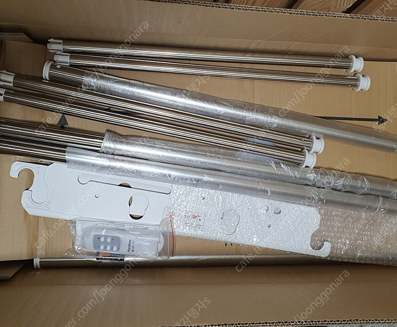 맘이지 전동 빨래건조대 새제품 팝니다--0