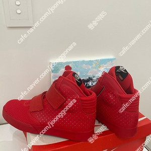 (가격내림) Nike Flystepper 2K3 Premium Red Men's 8 나이키 플라이스탭퍼 레드옥토버 260 새제품 에어이지 이지 덩크 조던 15만원