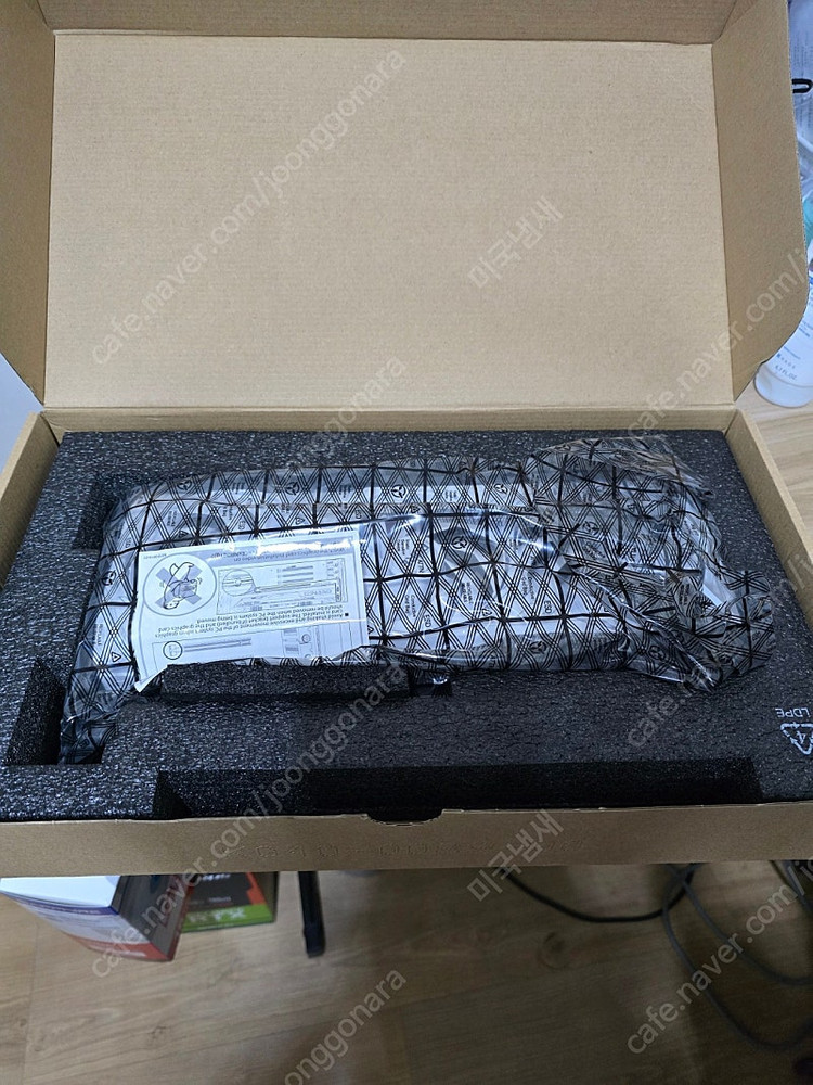 7900gre 퓨어 화이트--3