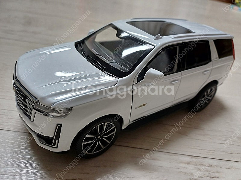 1:24 캐딜락 SUV 에스컬레이드 화이트 다이캐스트 ...--0