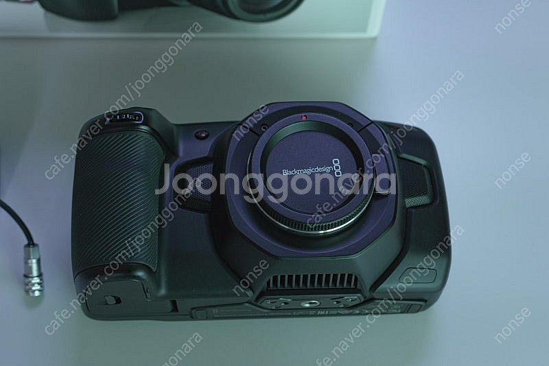 블랙매직 카메라 BMPCC 4k 판매합니다.--2